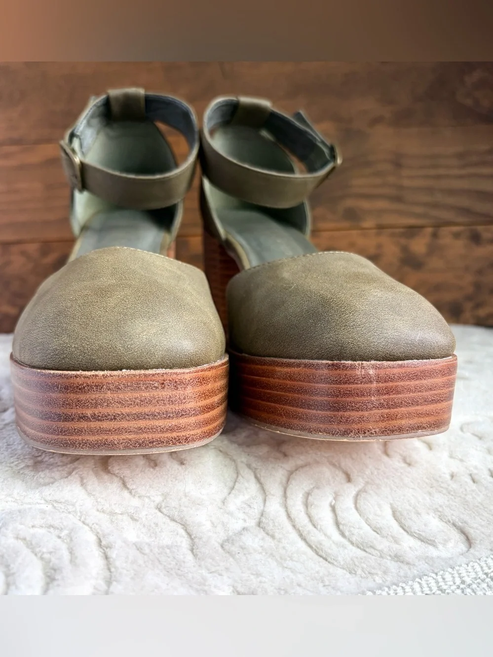 HOUSE OF HARLOW 1960 Sz 8.5M Green Platform Block Heel Earthy Boho Chic - Picture 7 of 16